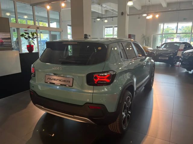 Jeep Avenger Altitude Full-Electric