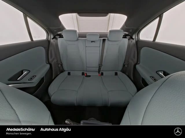 Mercedes-Benz A 250 4MATIC AMG Line