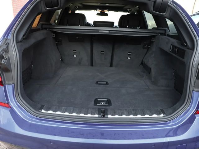 BMW 330 330i M-Sport Touring xDrive