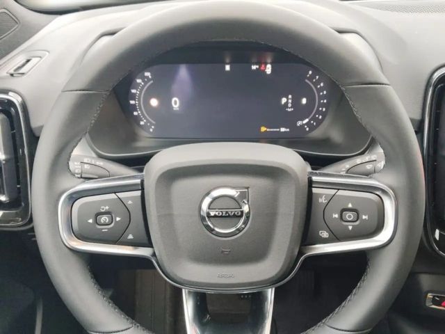 Volvo XC40 Dark Plus