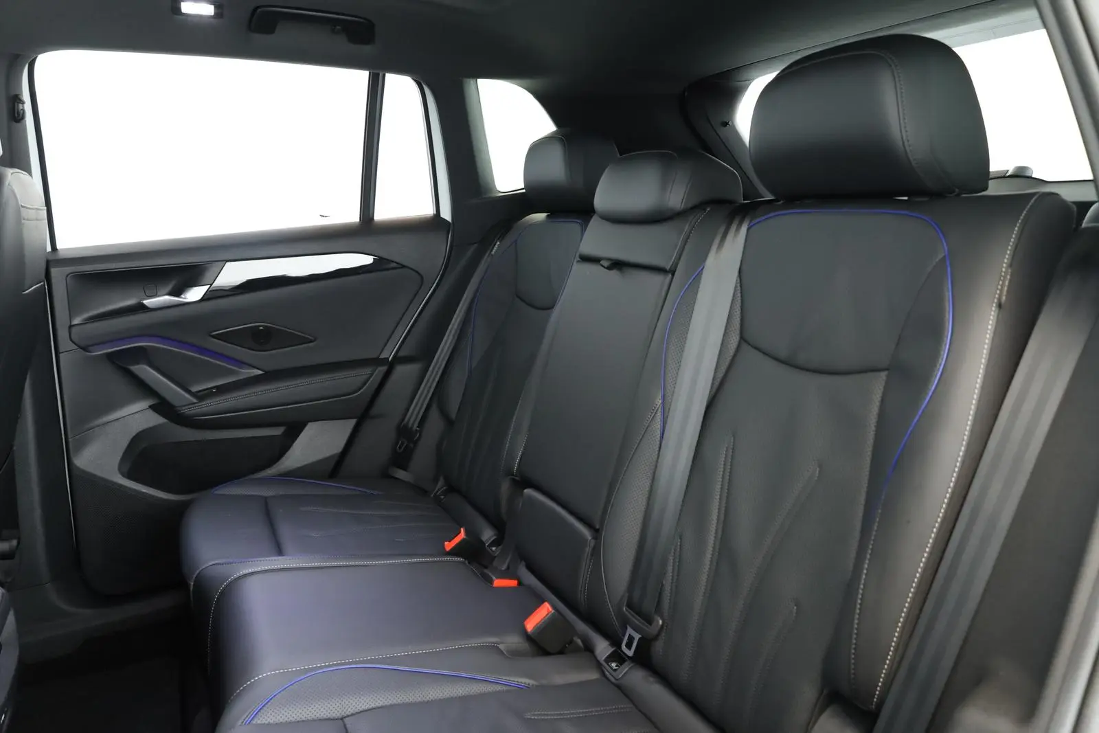 Volkswagen Tiguan 2.0 TDI DSG IQ.Drive R-Line