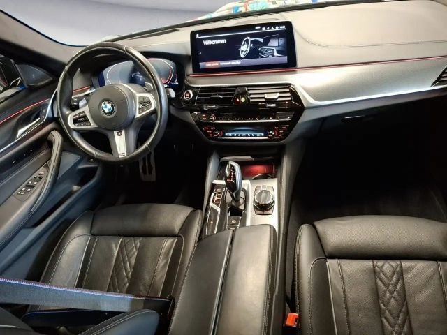 BMW 540 540d M-Sport Touring xDrive