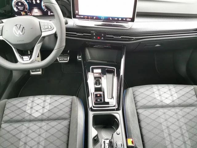 Volkswagen Golf 1.5 eTSI R-Line