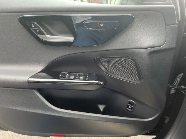 Mercedes-Benz C 200 AVANTGARDE C 200 d Sedan