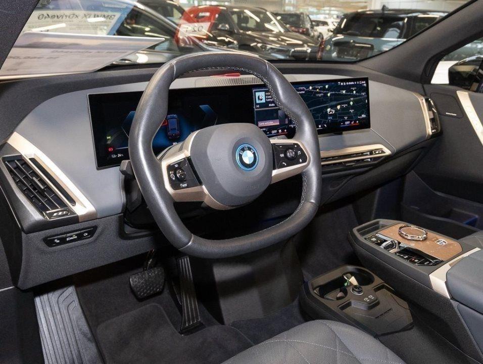 BMW iX xDrive40