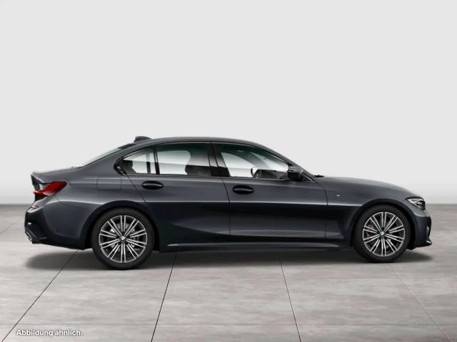 BMW 318 318i M-Sport Sedan