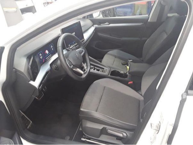 Volkswagen Golf 1.5 eTSI DSG Golf VIII