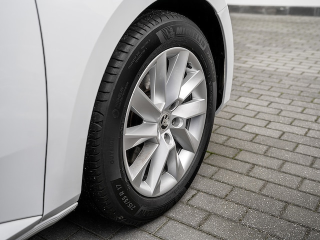 Skoda Superb 2.0 TDI Combi Style Style