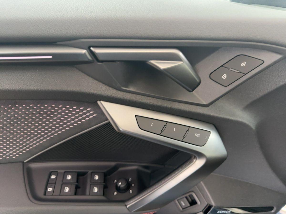 Audi RS3 S-Tronic Sedan