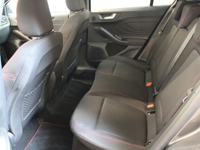 Ford Focus ST Line Wagon