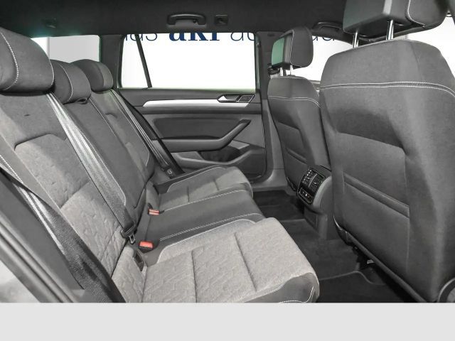 Volkswagen Passat 2.0 TDI Business DSG Variant