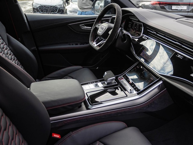 Audi RS Q8 Performance Quattro