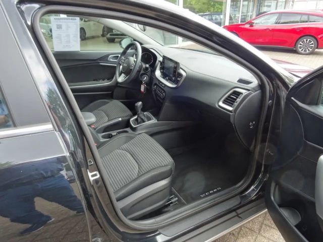 Kia XCeed EDITION, LM, KLIMA, BEH. SITZE, METALLIC