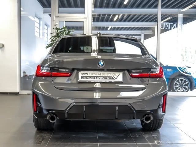 BMW 330 330d M-Sport Sedan xDrive