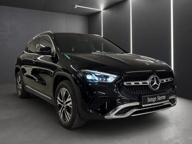 Mercedes-Benz GLA 180 Progressive