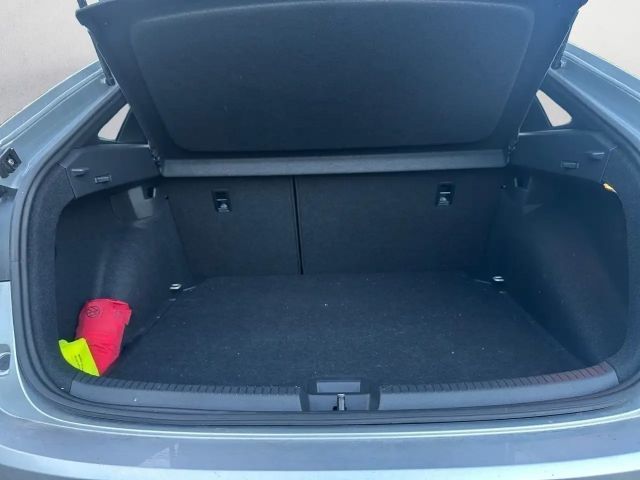 Volkswagen Taigo 1.0 TSI DSG R-Line