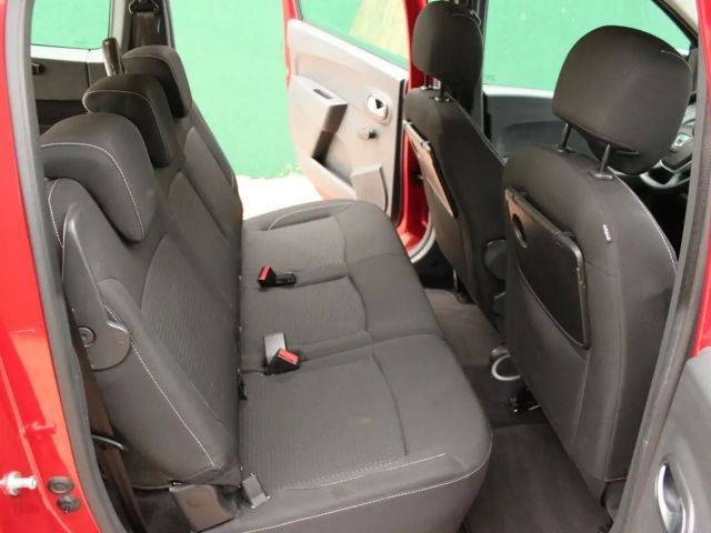 Dacia Lodgy 7 zitter