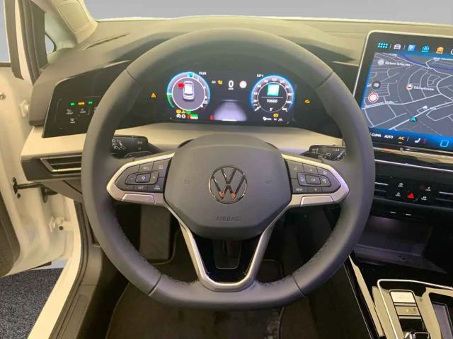 Volkswagen Golf Style eHybrid
