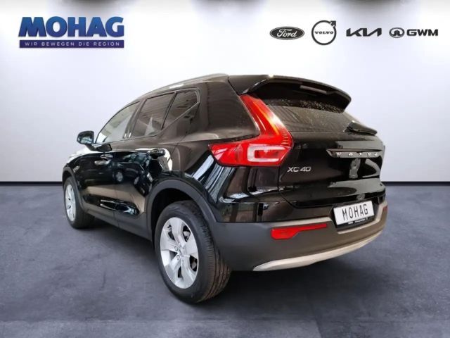 Volvo XC40 Momentum