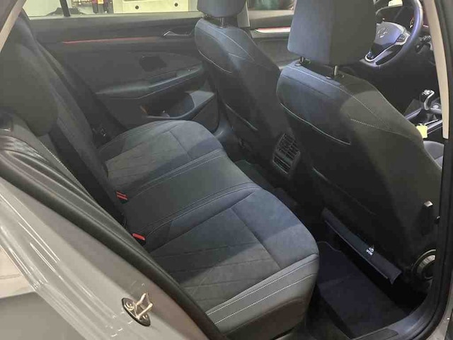 Volkswagen Golf Sport