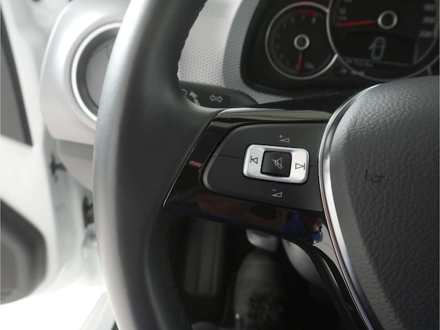 Volkswagen up! 1.0 MPI Active