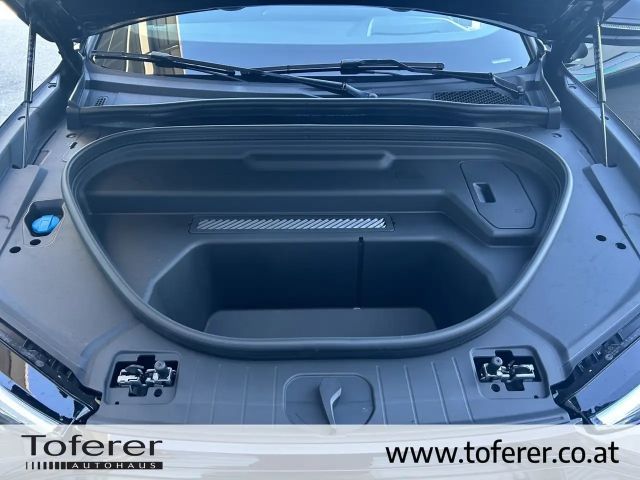 Audi Q6 e-tron Quattro