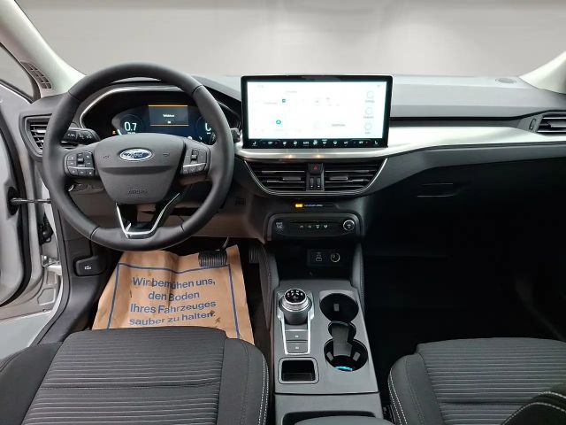 Ford Focus Titanium Wagon