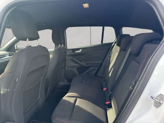 Ford Focus EcoBoost ST Line