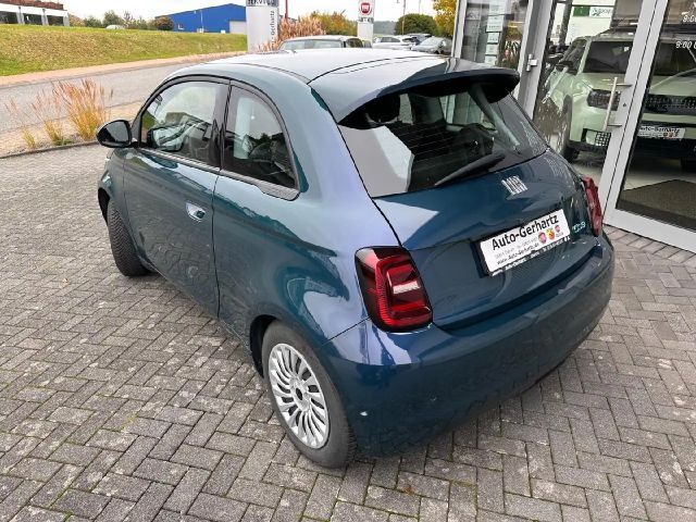 Fiat 500e Komfort Paket / Kamera / Allwetter