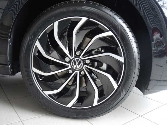 Volkswagen Golf 1.5 eTSI IQ.Drive