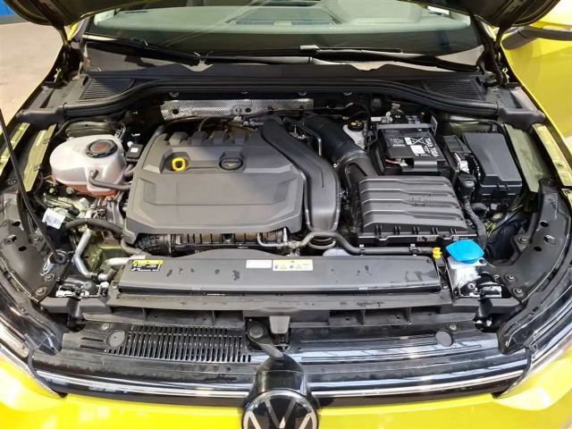 Volkswagen Golf 1.5 eTSI DSG Life