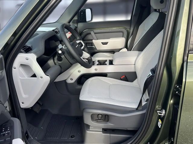 Land Rover Defender 110 Dynamic SE