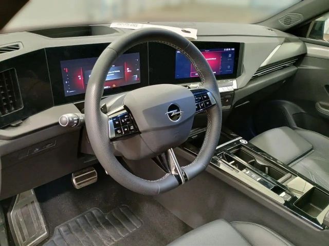 Opel Astra Sports Tourer Ultimate