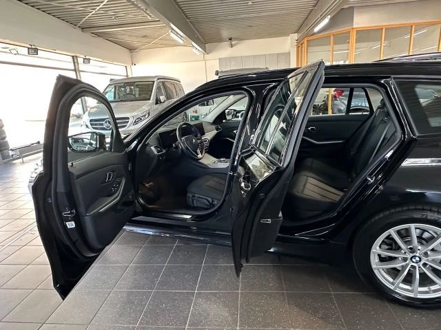 BMW 320 320d Touring xDrive