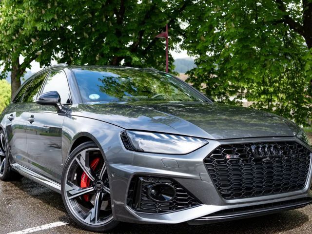 Audi RS4 Avant Quattro