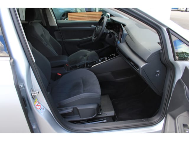 Volkswagen Golf 1.5 eTSI Style Variant