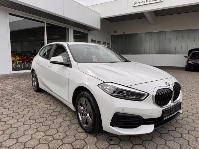 BMW 116 116i Sedan
