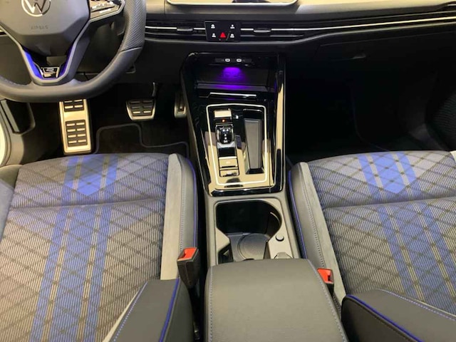 Volkswagen Golf IQ.Drive