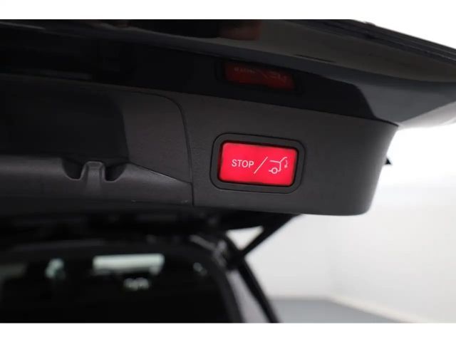 Mercedes-Benz EQB 300 4MATIC Progressive