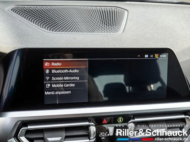 BMW 330 330d M-Sport Sedan