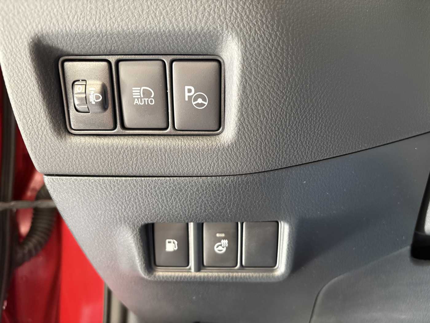 Toyota C-HR 5-deurs Bi-Tone Team D