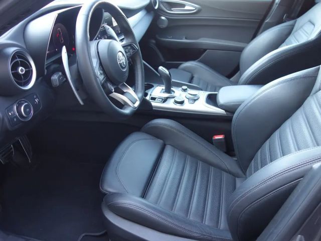 Alfa Romeo Giulia Q4 Veloce