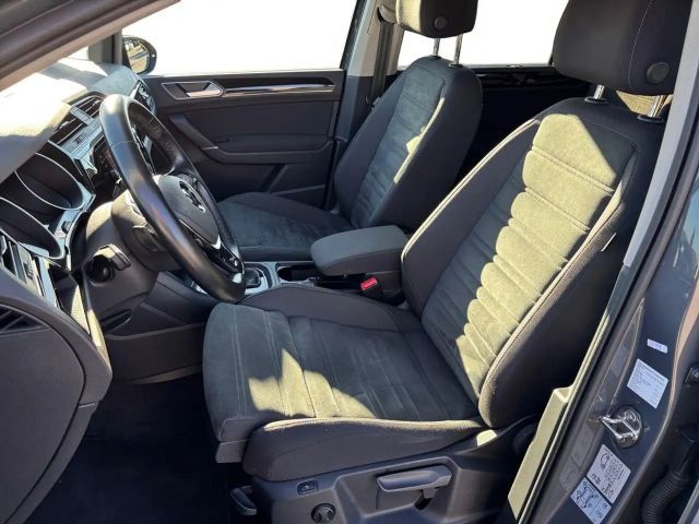 Volkswagen Touran 1.5 TSI DSG Highline
