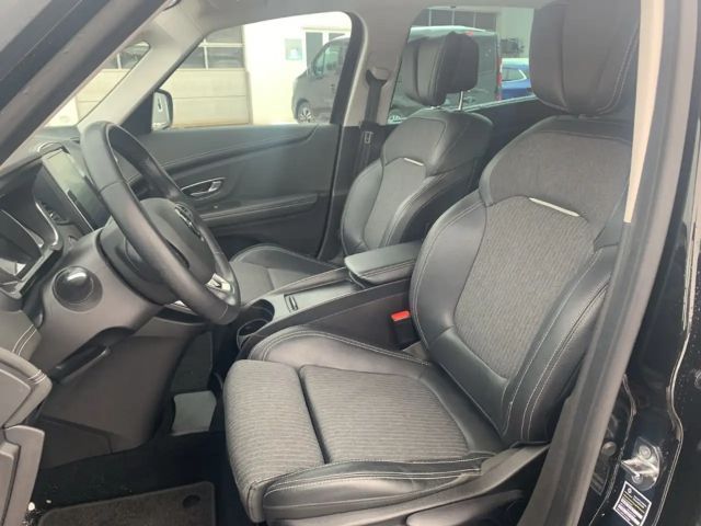 Renault Grand Scenic EDC Grand TCe 140 Techno