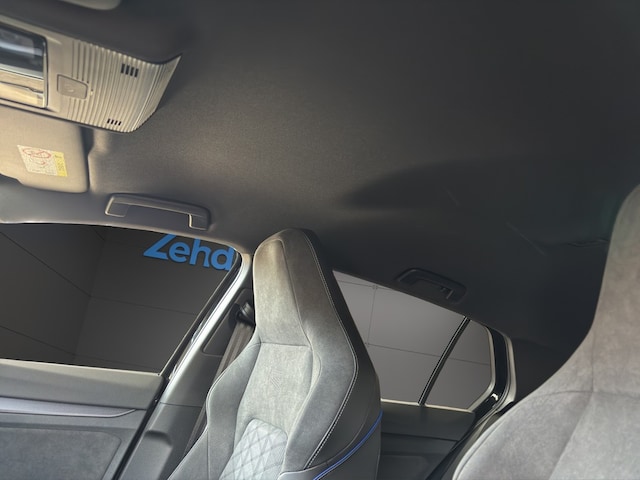 Volkswagen Golf DSG R-Line