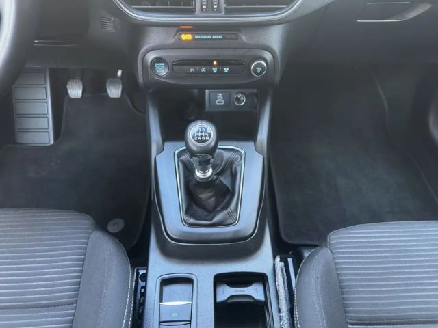 Ford Focus Titanium Wagon