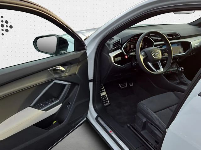 Audi Q3 35 TFSI S-Line