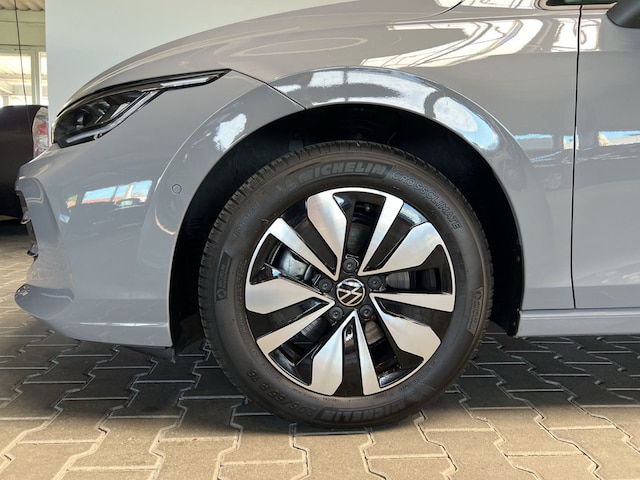 Volkswagen Golf 1.5 eTSI DSG