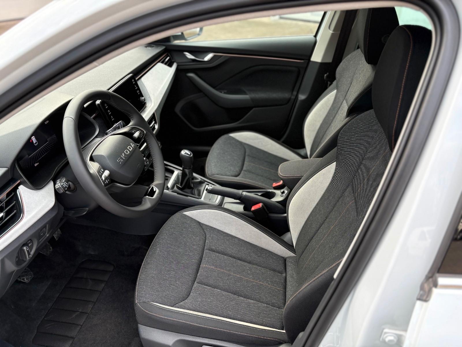 Skoda Scala Beheiztes Lenkrad/ Frontscheibe/ Sitze Sma