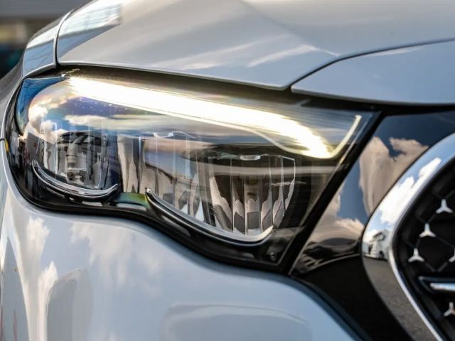 Mercedes-Benz E 200 AVANTGARDE Sedan